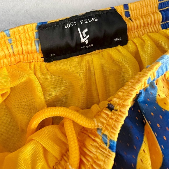 Lost Files men’s shorts, yellow with flame print, size large - Picture 2 of 5